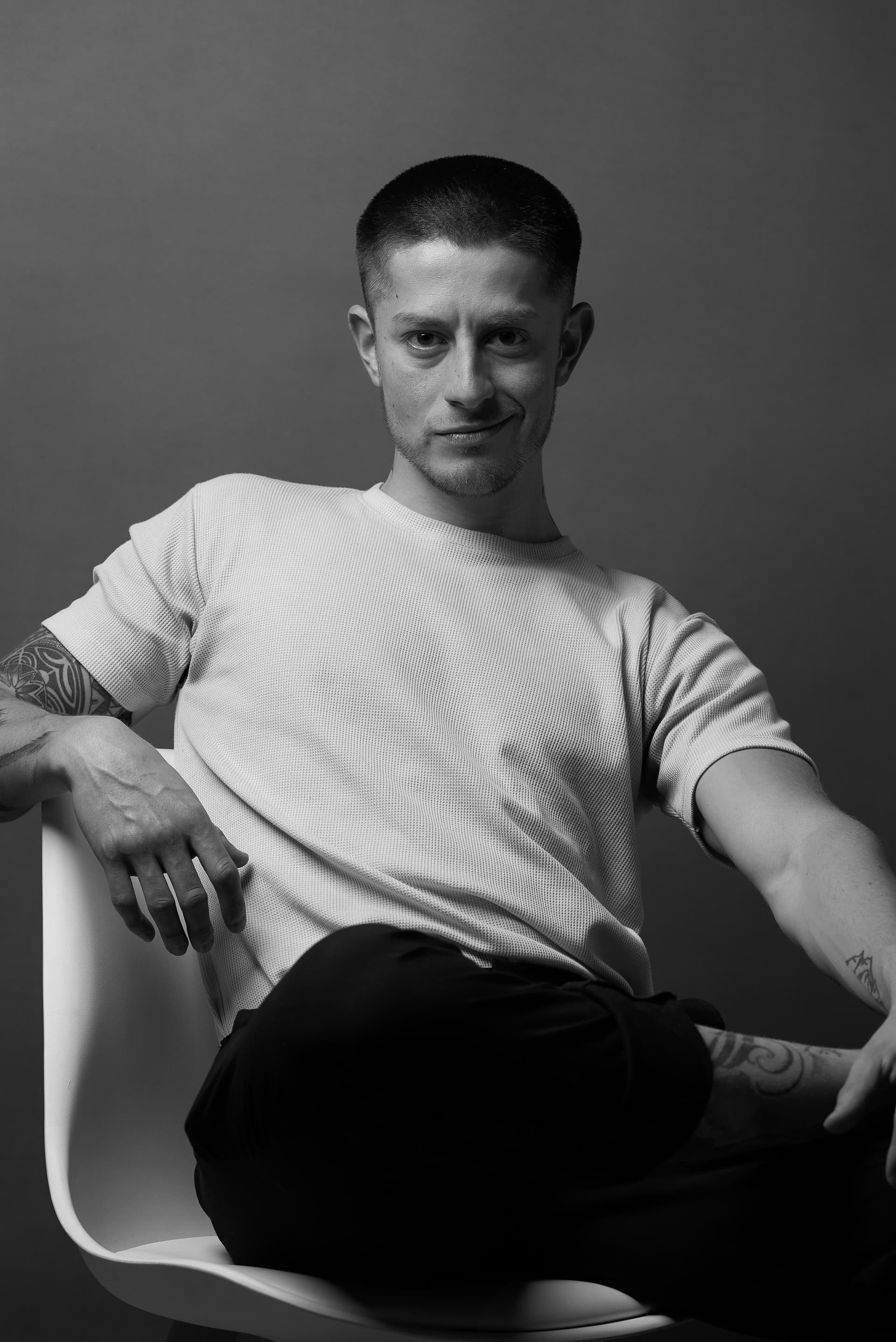 EL GRINGO — retrato en blanco y negro